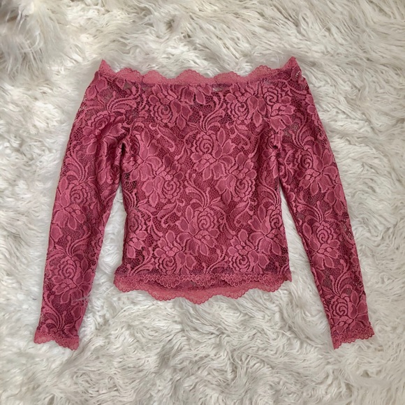 Open Shoulder Delicate Lace - Picture 2 of 5